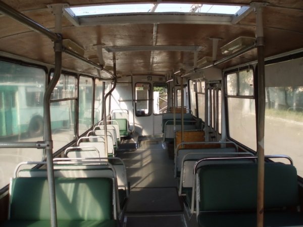 У Луцьку відремонтували тролейбус. ФОТО