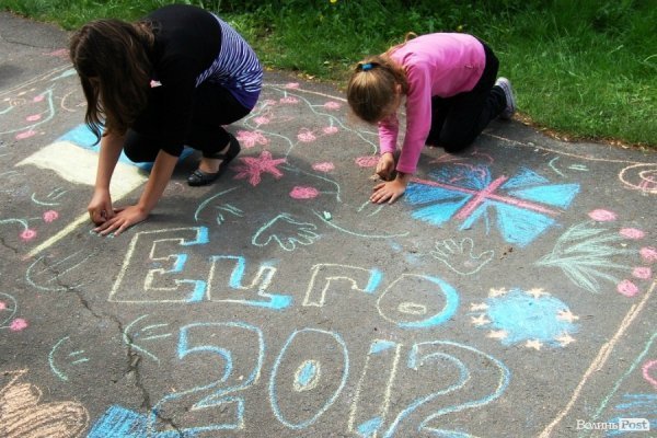 Луцький парк став кольоровішим у День Європи