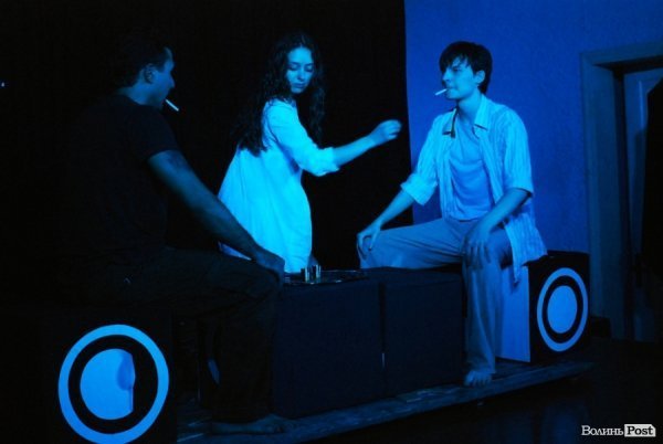 драма «Зірки»