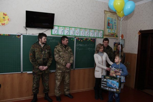 Сину волинського Героя влаштували сюрприз посеред уроку