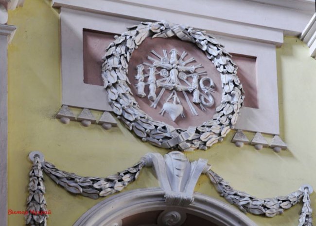 Волинський фотограф показав магію та красу костелу Петра і Павла. ФОТО