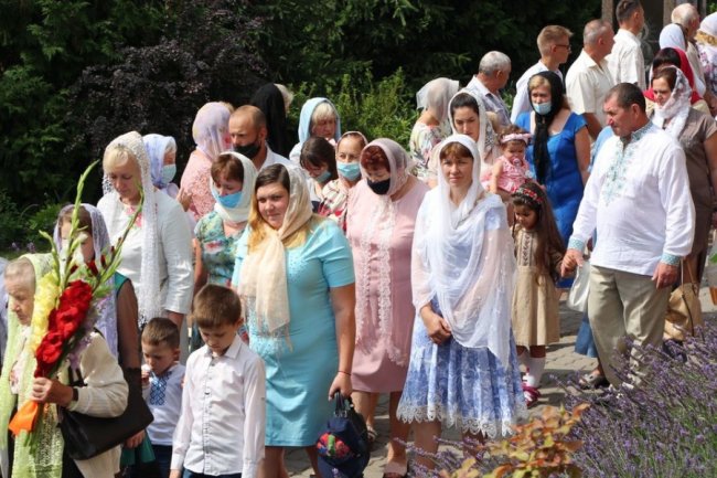 У селі під Луцьком релігійна громада відзначила потрійний ювілей. ФОТО