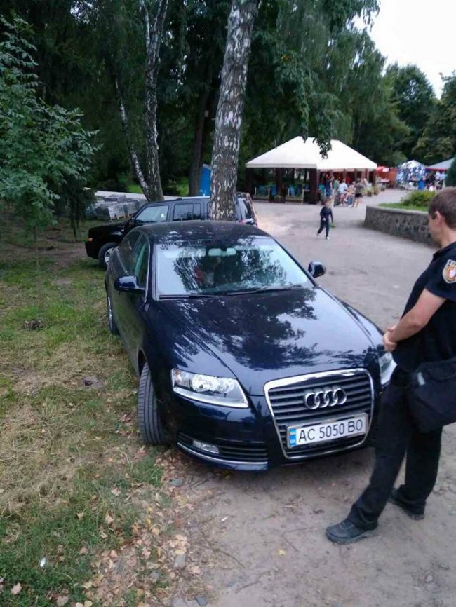 У Луцьку водій погрожував муніципалам «впливовим другом»