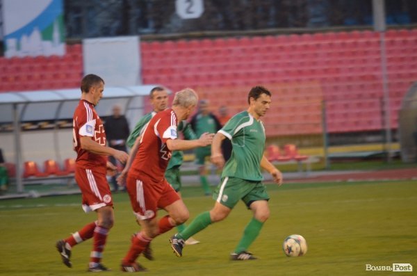 У Луцьку зійшлися легенди футболу з «Волині» та «Карпат». ФОТО 