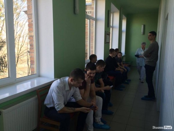 Лучани допомагали не словом, а кров`ю. ФОТО