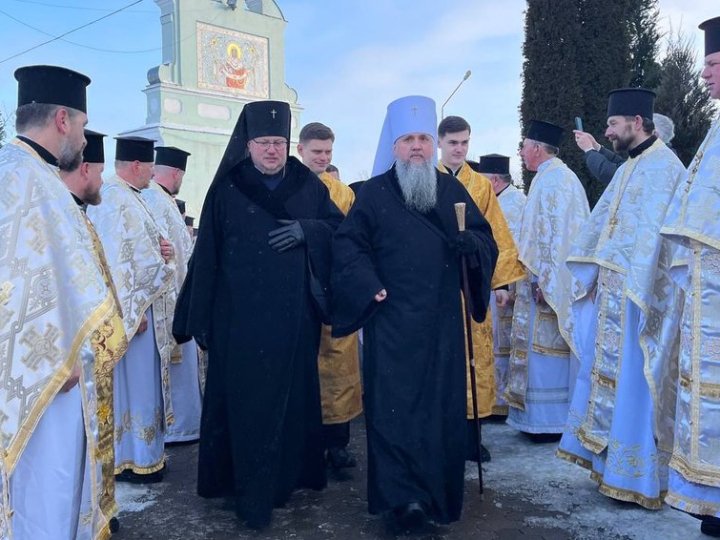 Епіфаній на Волині очолив першу службу у Свято-Успенському соборі після передачі в ПЦУ