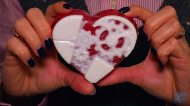 Хворий на ДЦП юнак з Волині виготовляє мило ручної роботи