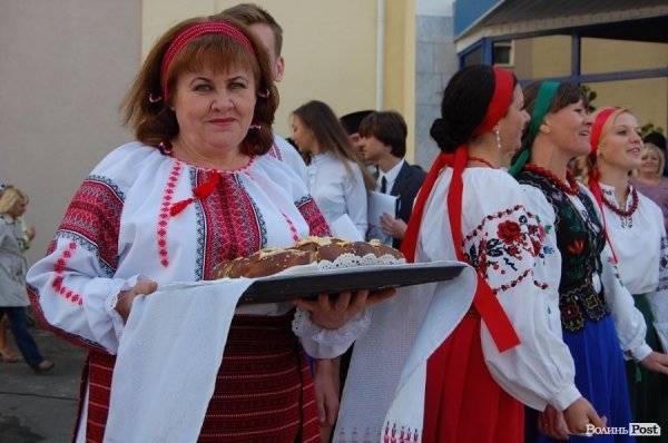 Посвята в студенти у луцькому «політесі». ФОТО