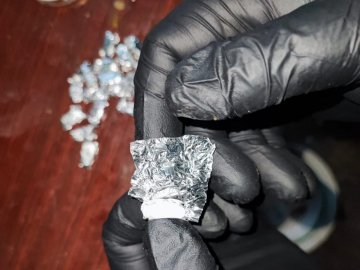 На Волині викрили злочинне угруповання з наркотиками на мільйон гривень