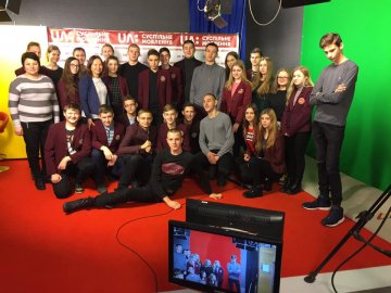 Луцьким школярам розповіли, як розпізнавати фейкові новини. ФОТО