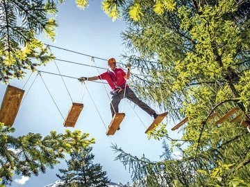 У луцькому парку побудують розваги для альпіністів та скелелазів