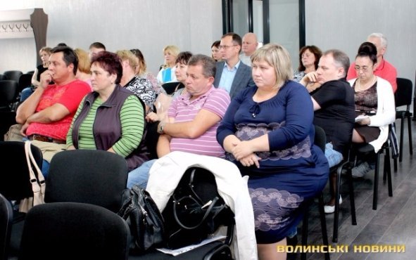 Лучан вчитимуть створювати ОСББ. ФОТО. ВІДЕО