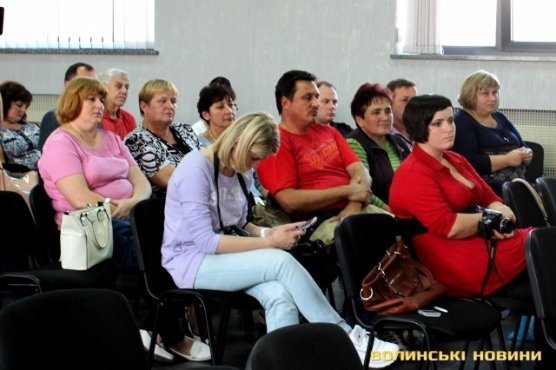 Лучан вчитимуть створювати ОСББ. ФОТО. ВІДЕО