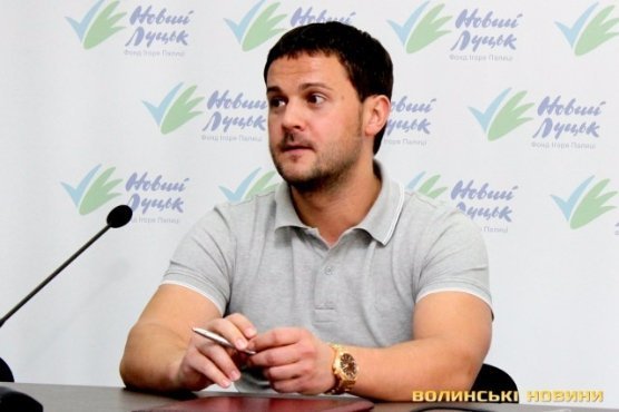 Лучан вчитимуть створювати ОСББ. ФОТО. ВІДЕО