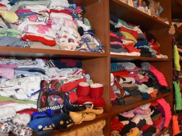 У луцькому РАЦСі нужденні можуть безкоштовно взяти речі та їжу 