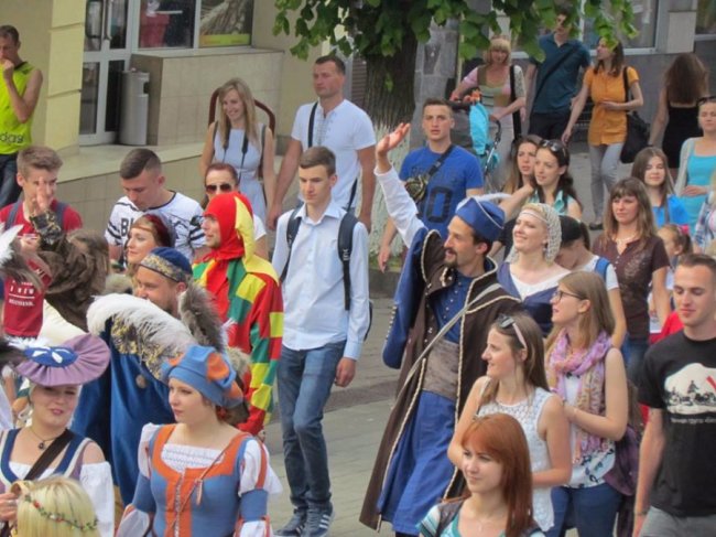 Луцьк «повернувся» в Середньовіччя. На «Князівський бенкет»