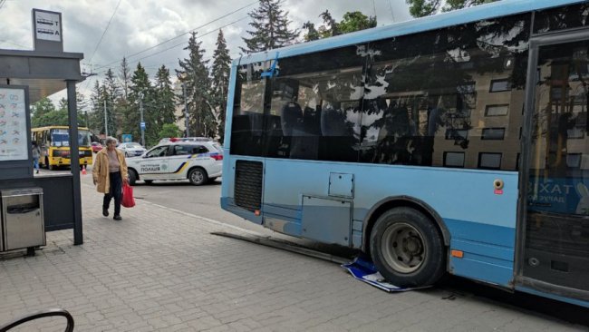 У Луцьку зіткнулися дві маршрутки. ФОТО