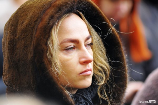 Фото прощання з міським головою Луцька Миколою Романюком