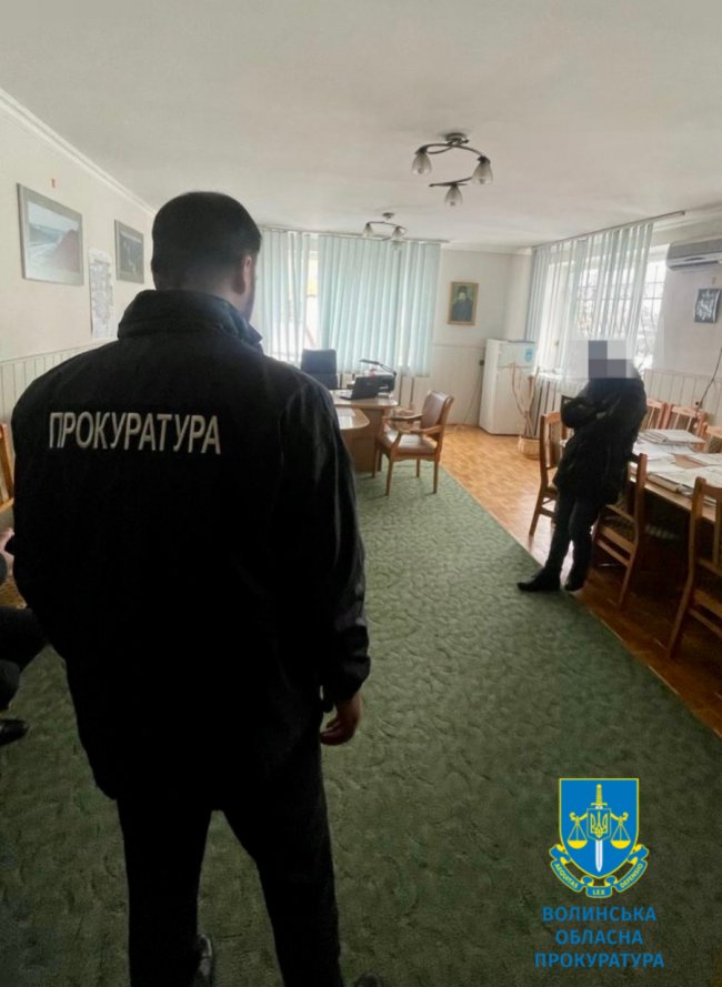 Посадовця Волинського облавтодору викрили на хабарі. ФОТО