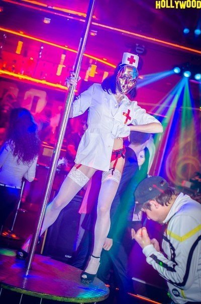 «Козацька» вечірка в луцькому клубі. ФОТО