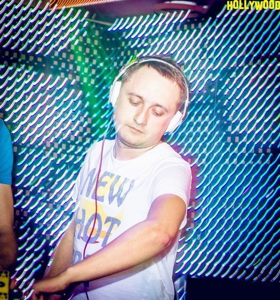 «Козацька» вечірка в луцькому клубі. ФОТО