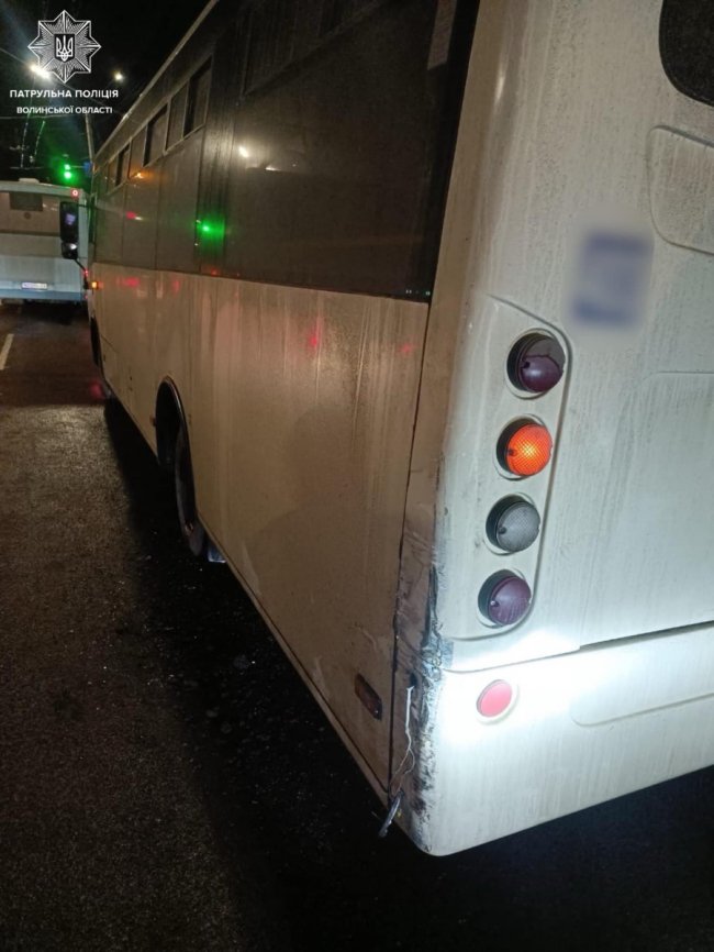 У Луцьку стукнулися дві маршрутки. ФОТО