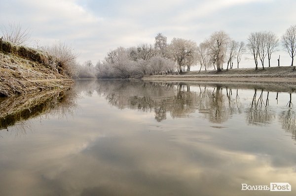 Передноворічний Луцьк убрався в іній. ФОТО