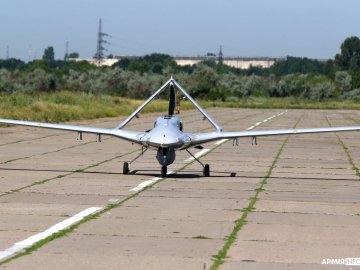 Розробники подарували Україні два «Байрактари»