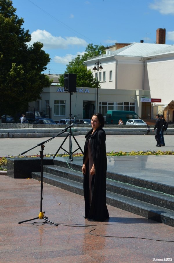 Як Луцьк вшановував Лесю Українку. ФОТО