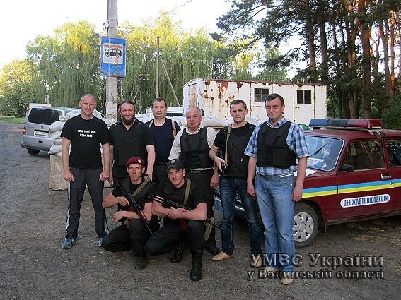 На Сході силовикам з Волині привезли на блокпост харчі та гроші. ФОТО