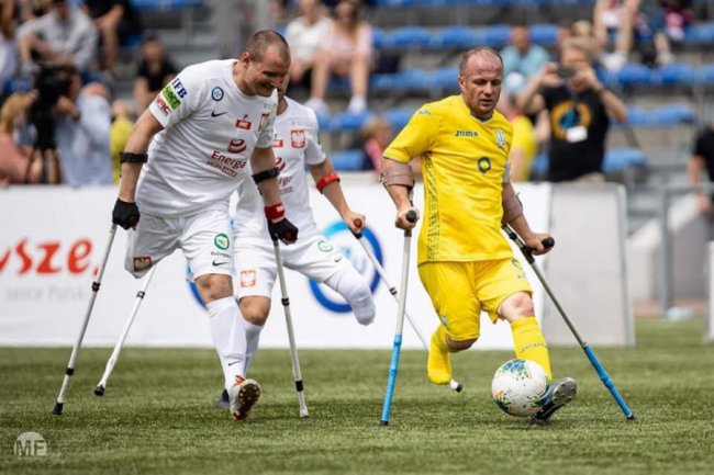 Коротша нога – не завада: історія волинянина, який вже 15 років грає в амптфутбол. ФОТО