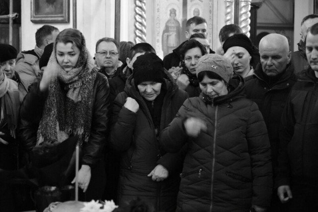 У Луцьку під дощем попрощалися з двома загиблими Героями. ФОТО