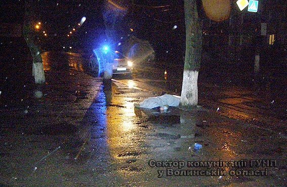 У Ковелі п’яний водій «Volkswagen» збив на смерть жінку. ФОТО