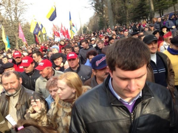 «Вставай, Україно!» в Рівному. ФОТО