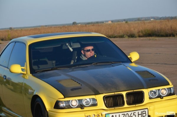 Під Луцьком відбувся чемпіонат з дрег-рейсингу. ФОТО