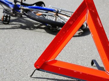 21-річний волинянин за кермом авто збив велосипедиста та втік з місця аварії