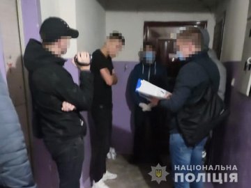 У Луцьку затримали 21-річного «закладчика». ФОТО