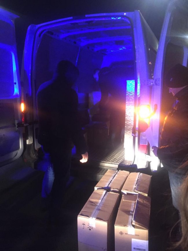 На Волині ліквідували канал незаконної реалізації контрафактних сигарет. ФОТО. ВІДЕО