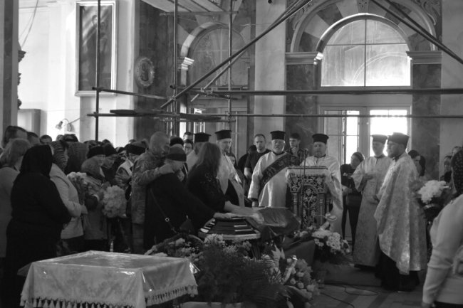 Луцька громада попрощалася з Героєм Володимиром Мельничуком