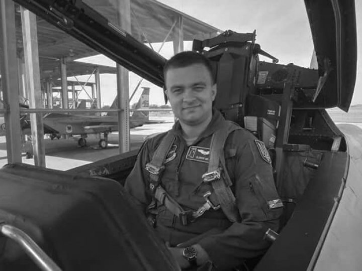 Загиблому льотчику з Луцька Олексію Месю президент присвоїв звання Героя України