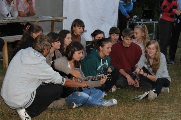 Як православних Волині вчили стрільбі, карате та протистояти сектам. ФОТО