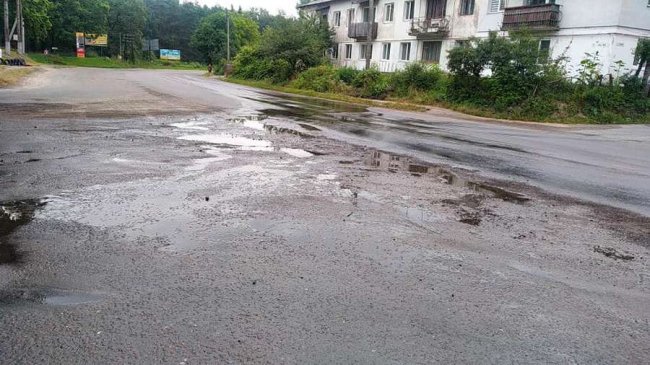 Чиновник пояснив, чому у Ківерцях постійно підтоплює вулицю
