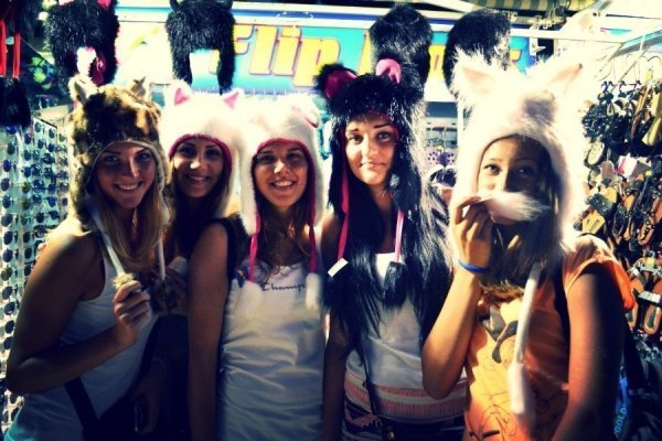 Волинські спортсменки-красуні на пляжі. ФОТО