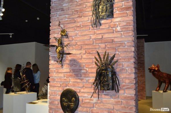 У Луцьку відкрилася постійна виставка кованих скульптур. ФОТО