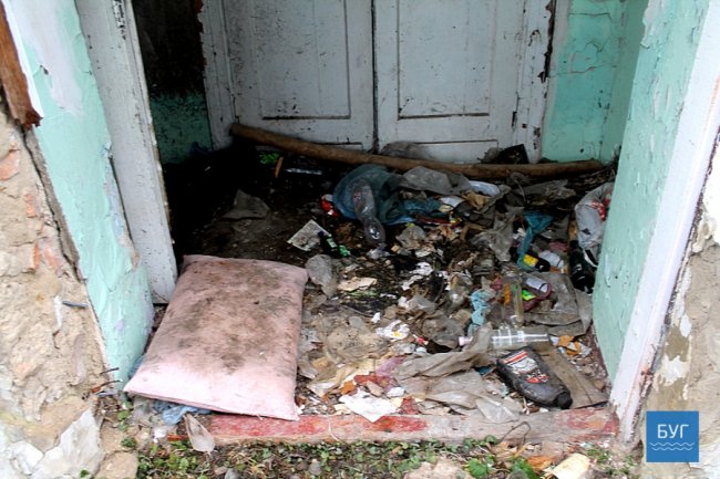 На Волині просять розібратися із приміщенням покинутої лікарні. ФОТО