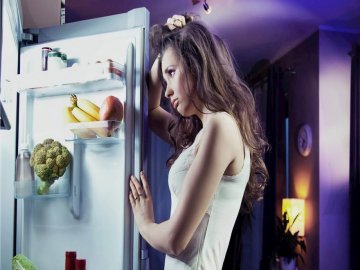 Чому холодильник не вмикається після розморозки?*