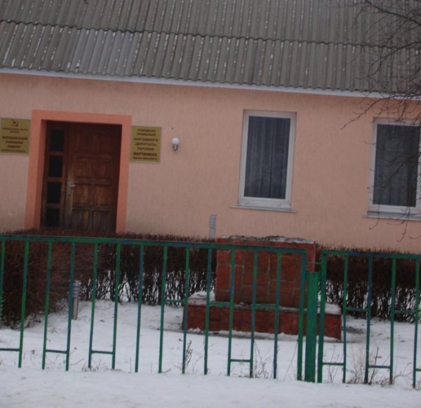 На Волині комуністи самі демонтували пам'ятник Леніну. ФОТО