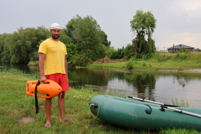 У Луцьку на Стирі ледь не втопилися троє братів. ФОТО