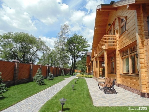 На Волині показали маєток, пов'язаний з Калетником та сином Януковича. ФОТО