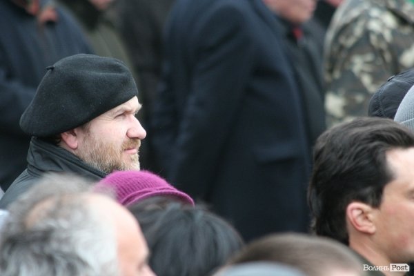 «Вставай, Україно» у Луцьку: обличчя протесту. ФОТО